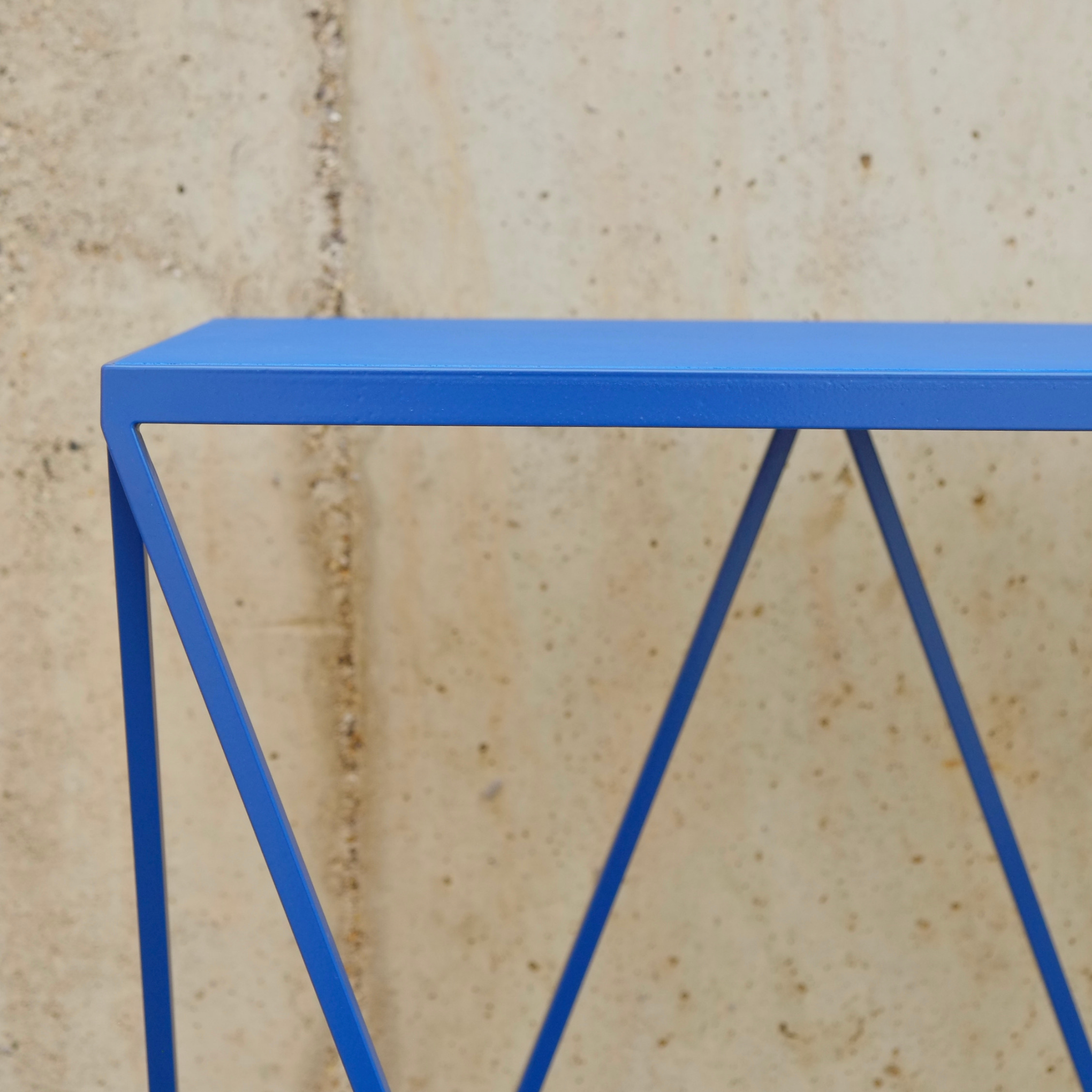 Giraffe Console Table - Linoleum Top
